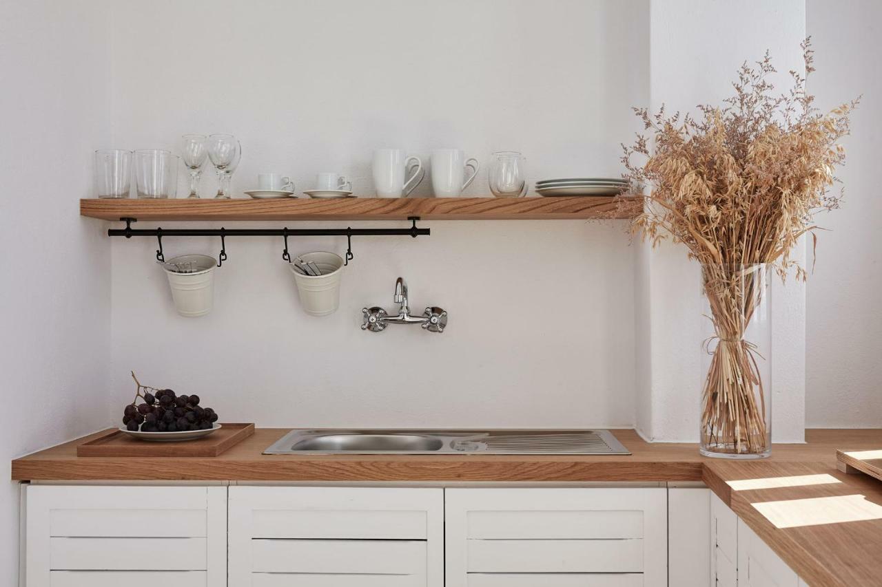 Maison Central By Monocle Mykonos Town Bagian luar foto